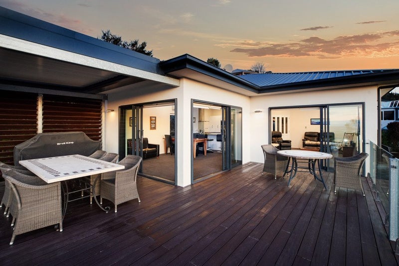 16 Lookaway Place, Huntsbury, Christchurch - Carousel 1