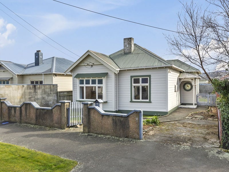 48 Young Street, Saint Kilda, Dunedin - Carousel 1