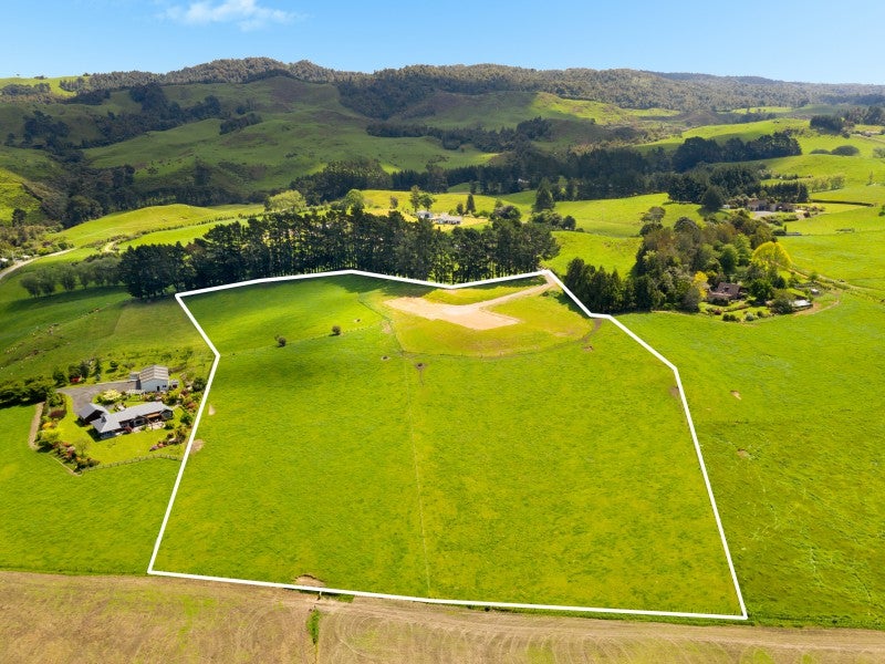 136D Kumikumi Road, Lower Kaimai, Tauranga - Carousel 1