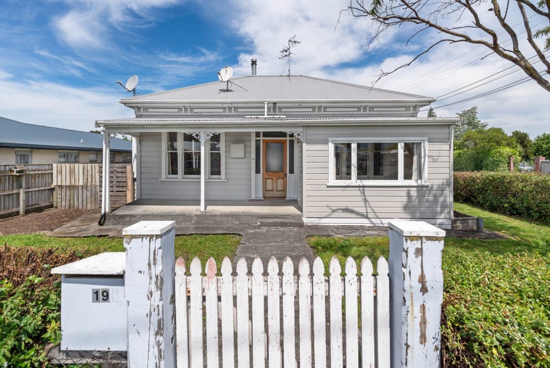 19 South Road, Kuripuni, Masterton - Carousel 2