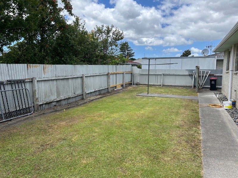 3/415 Avenue Road West, Hastings, Hastings - Carousel 2