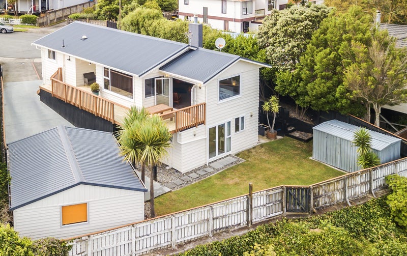 8 Ash Grove, Ranui, Porirua - Carousel 34