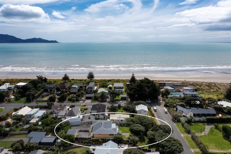 12 Heperi Street, Waikanae Beach, Waikanae - Carousel 18