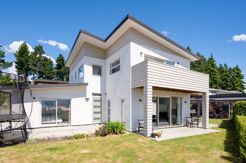 6 Bovett Place, Wanaka - Carousel 23