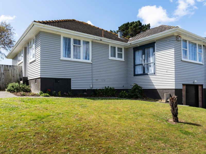 71 Mckillop Street, Ranui, Porirua - Carousel 2