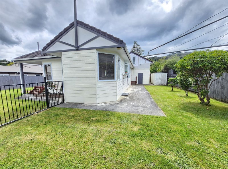 26 Glen Road, Stokes Valley, Lower Hutt - Carousel 2