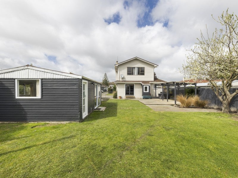 21 Glasgow Street, Takaro, Palmerston North - Carousel 20