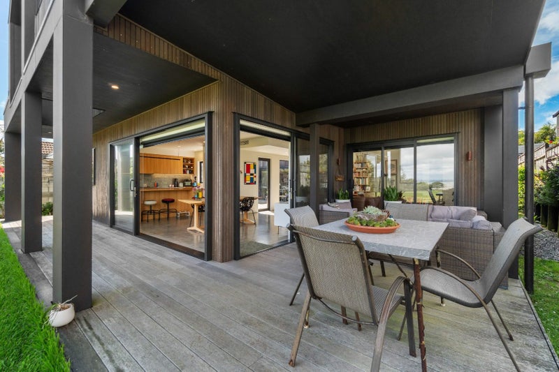 24 Edgars Road, Westmere, Auckland - Carousel 2