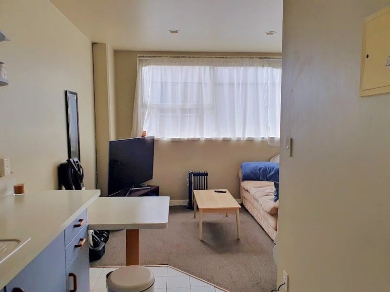 6C/49 Manners Street, Te Aro, Wellington - Carousel 2