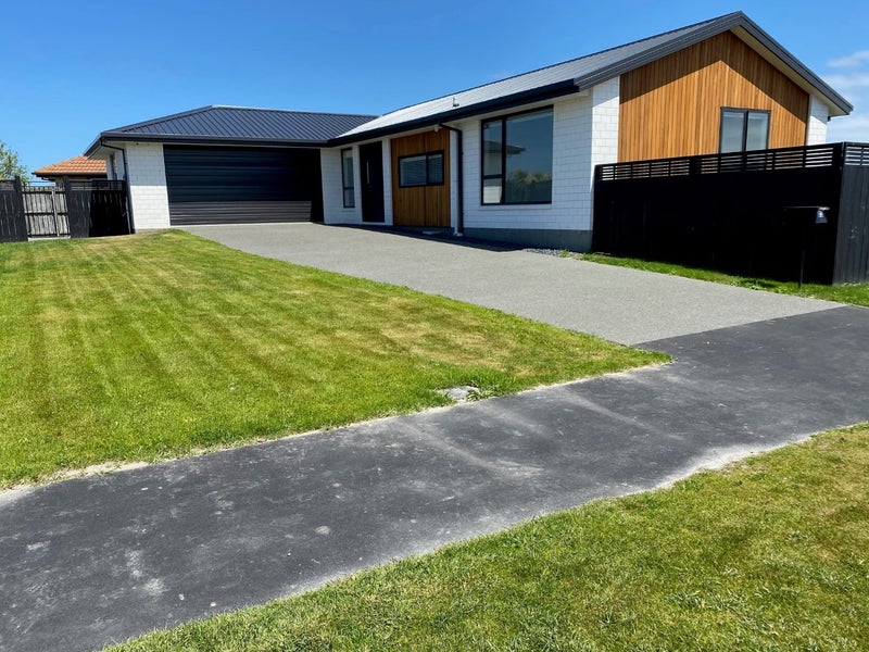22 Kingsbridge Drive, Burwood, Christchurch - Carousel 1
