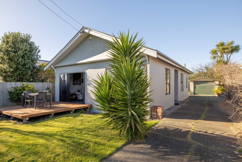 13 Admirals Way, New Brighton, Christchurch - Carousel 1