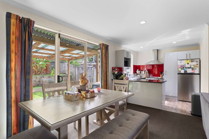 1/322 WEST COAST RD, Glen Eden, Waitakere - Carousel 2