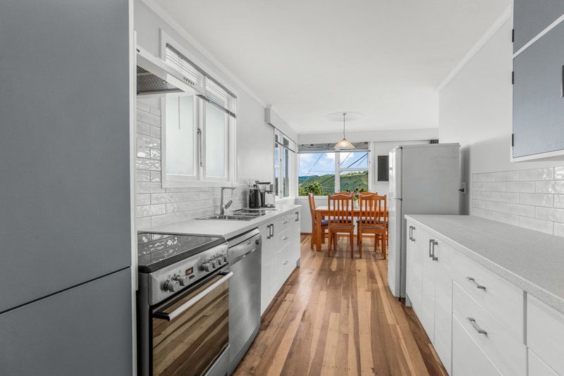 15 Lord Street, Stokes Valley, Lower Hutt - Carousel 2