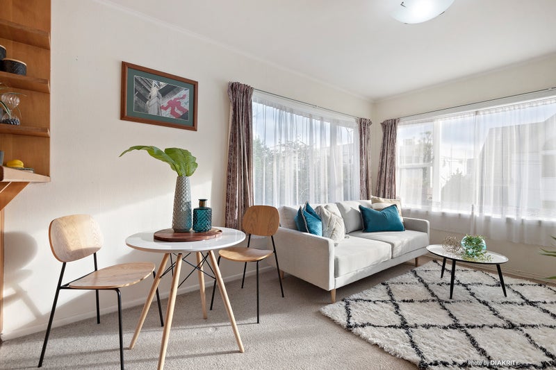 8/117 Austin Street, Mount Victoria, Wellington - Carousel 2