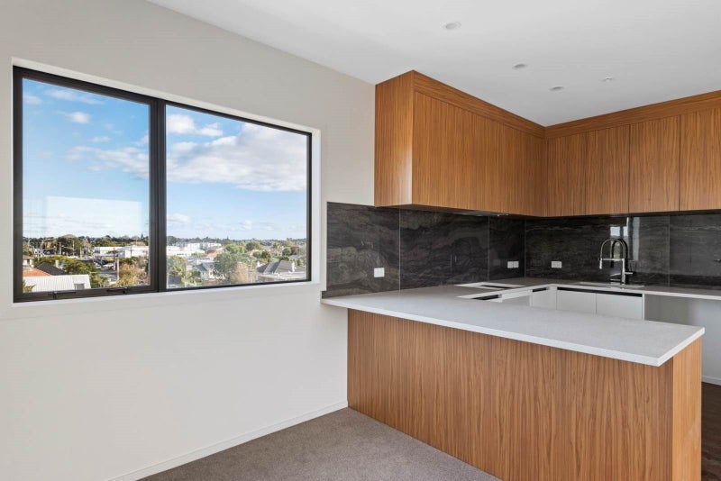 502/2A Truro RD, Sandringham, Auckland - Carousel 2