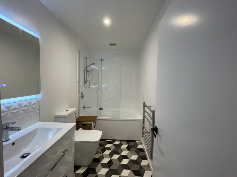 6 Cessna Way, Newlands, Wellington - Carousel 7