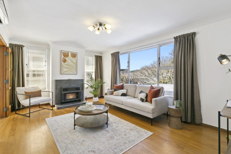 347 Main Road, Tawa, Wellington - Carousel 2