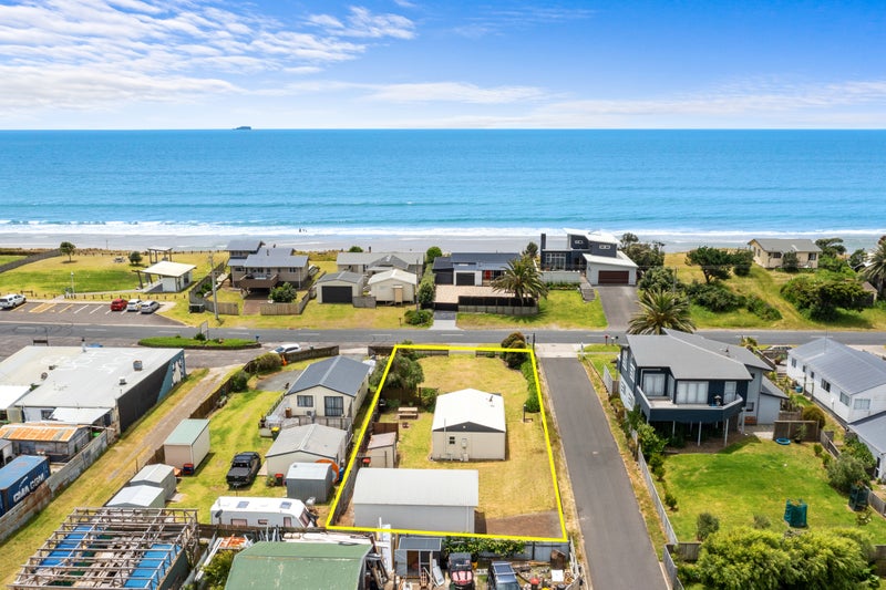 492 Pukehina Parade, Te Puke - Carousel 1