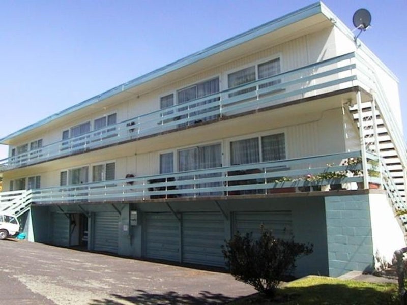 6/206 River Road, Claudelands, Hamilton - Carousel 1