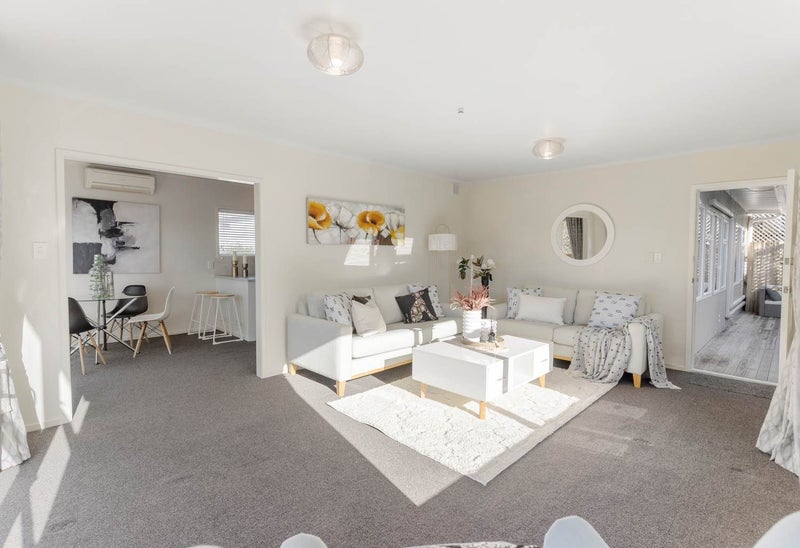 23C Lake Road, Northcote , Auckland  - Carousel 2