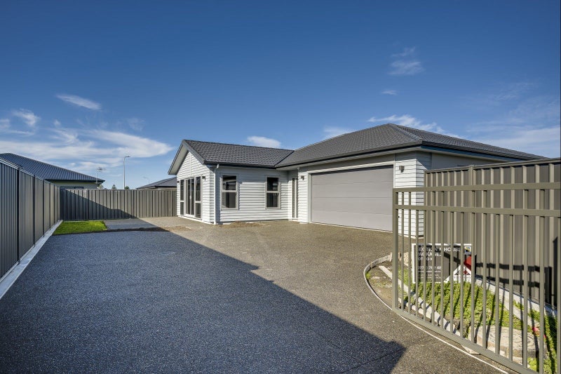 94 Eriksen Road, Te Awa, Napier - Carousel 1