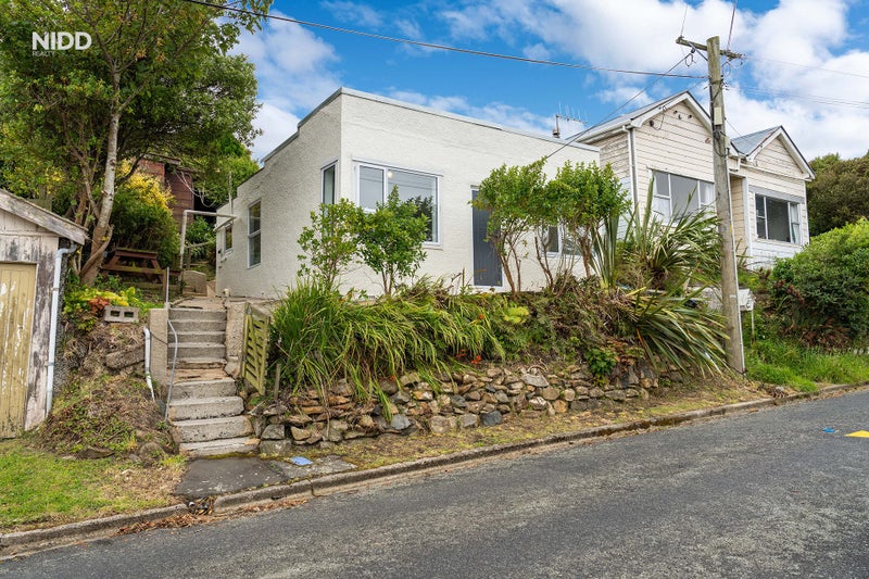 5 Hawea Street, Ravensbourne, Dunedin - Carousel 1