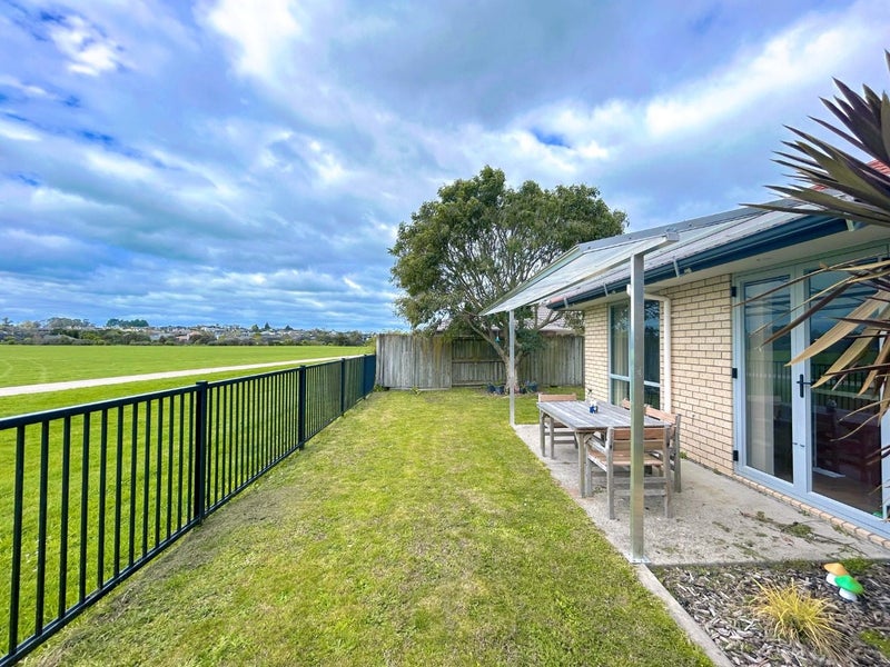 48 Parkside Drive, Huntington, Hamilton - Carousel 2