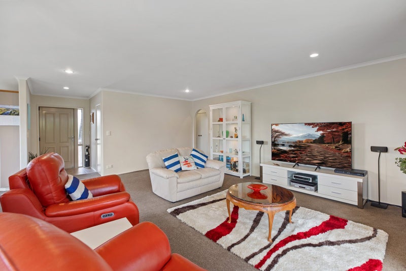 27 Marshwood Place, Papamoa Beach, Papamoa - Carousel 2