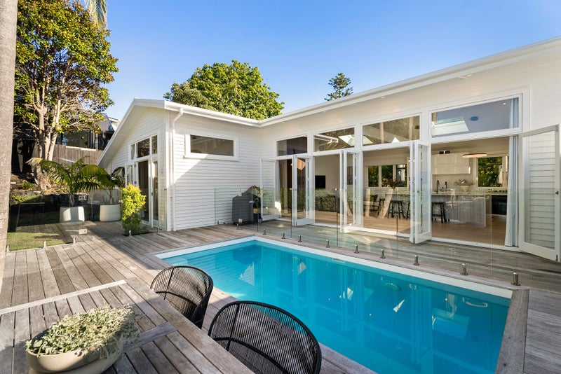 31 Tutanekai Street, Grey Lynn, Auckland - Carousel 1