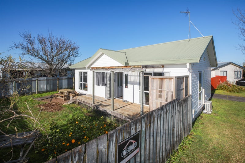 10 Penney Green, Nawton, Hamilton - Carousel 1