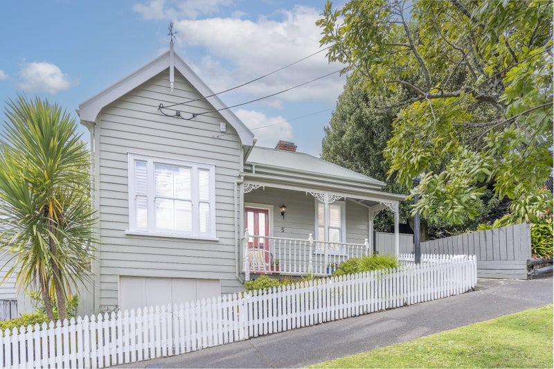 5 Alexander Street, Kingsland, Auckland - Carousel 1