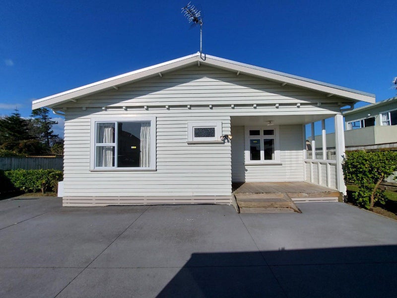 44A Collins Street, Hawera - Carousel 2