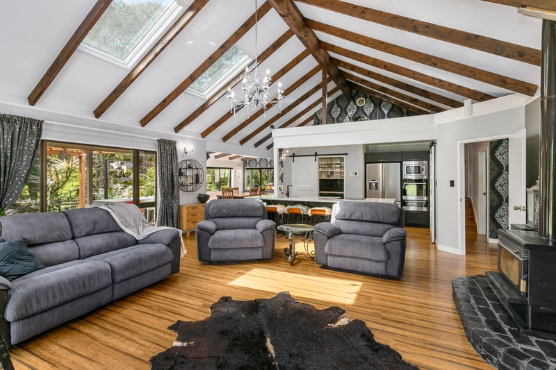 15 Coulter Road, Swanson, Auckland - Carousel 1
