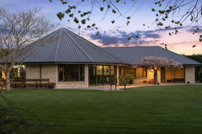 1285 Woodfields Road, Rangiora - Carousel 19