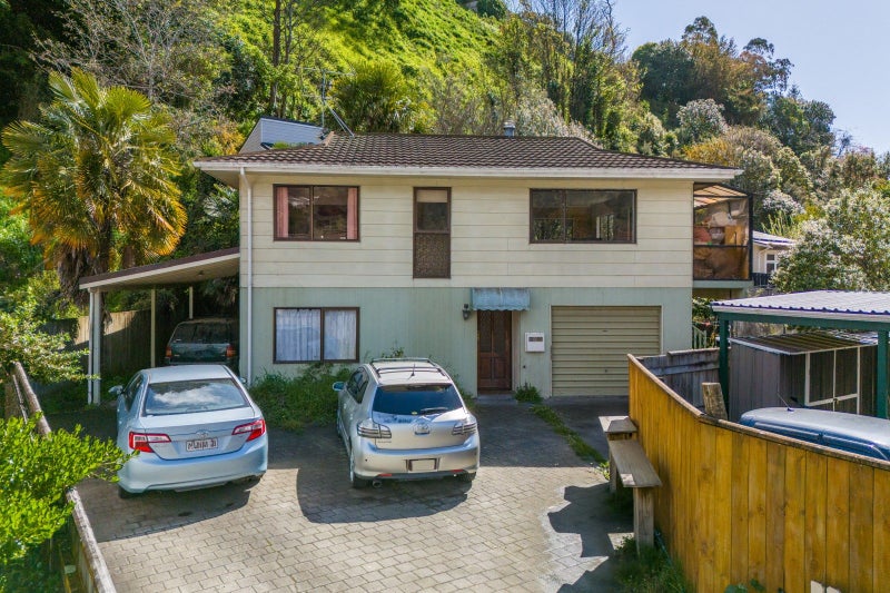 3/8 Waterdale Way, The Brook, Nelson - Carousel 1