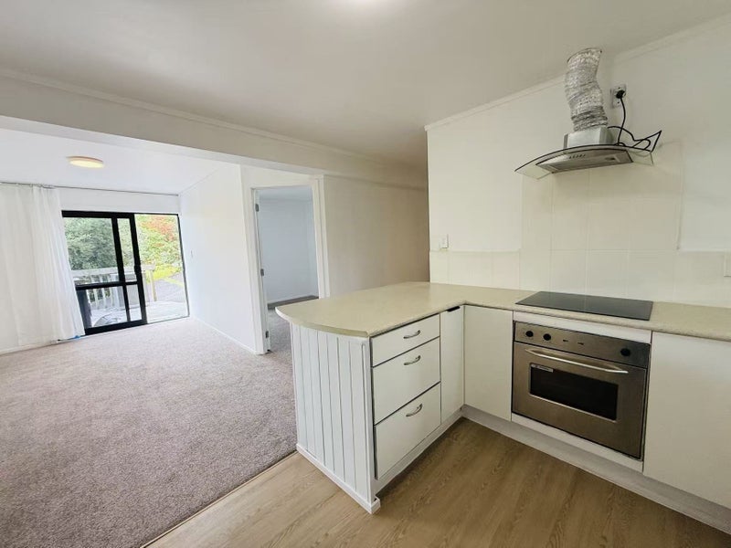9 Danbury Drive, Torbay, Auckland - Carousel 1