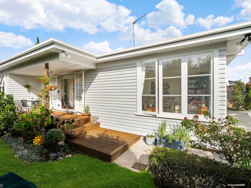 52 Elliot Street, Howick, Auckland - Carousel 1