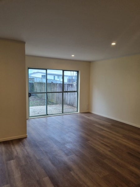 3/351 West Coast Road, Glen Eden, Auckland - Carousel 2