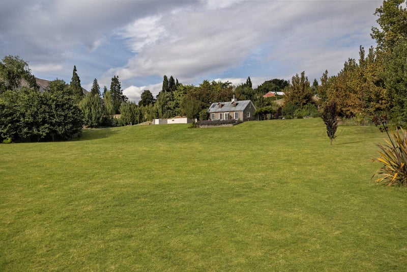 2 Marshall Avenue, Lake Hayes, queenstown - Carousel 13