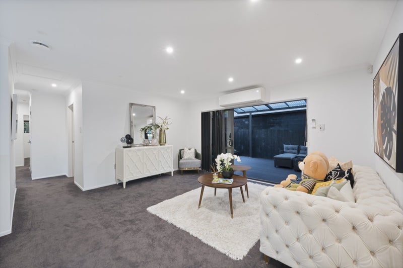 12 San Casello Rise, Henderson, Auckland - Carousel 2