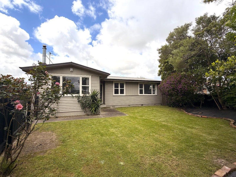 25 Mokau Place, Terrace End, Palmerston North - Carousel 1