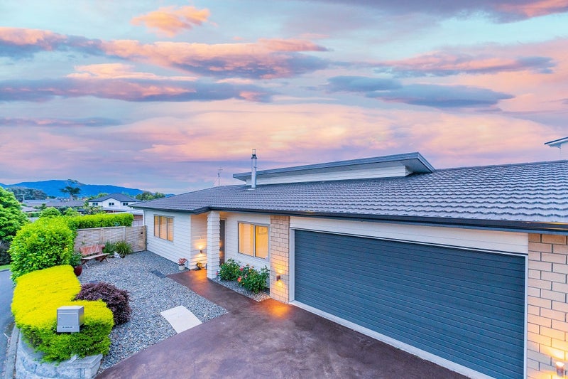 5 Caterer Lane, Paraparaumu - Carousel 1