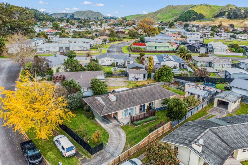 6 Donna Street, Outer Kaiti, Gisborne - Carousel 24