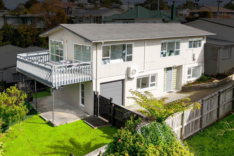 2/100 Sunrise Avenue, Mairangi Bay, Auckland - Carousel 1