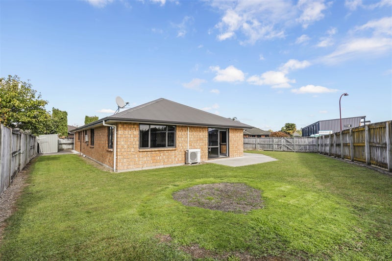 64 Coleraine Drive, Rototuna, Hamilton - Carousel 13