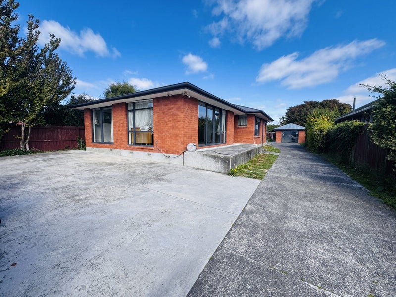 17 Nortons Road, Avonhead, Christchurch - Carousel 1