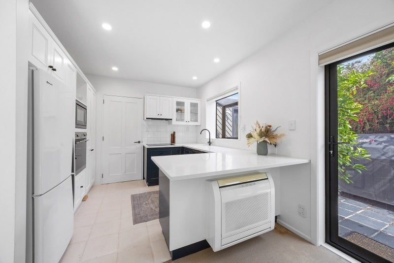 75B Aikmans Road, Merivale, Christchurch - Carousel 2