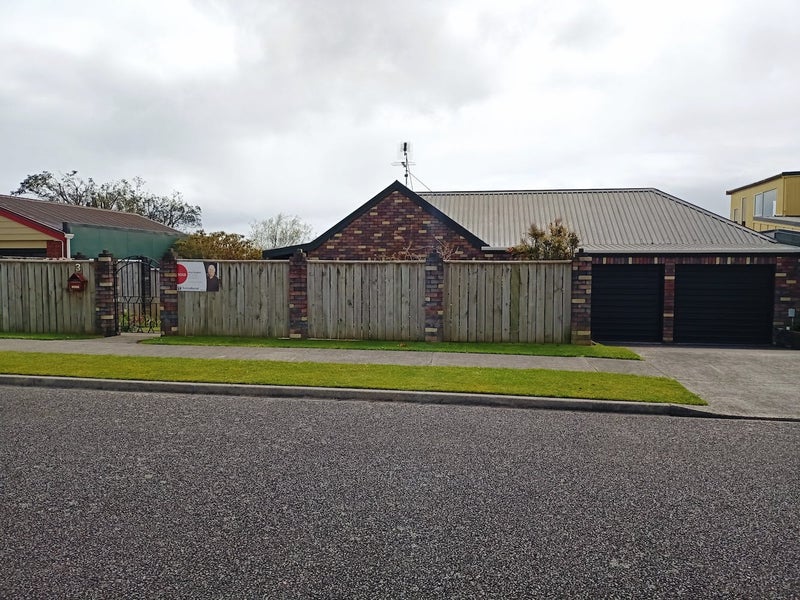 3 Rennell Street, Frankleigh Park, New Plymouth - Carousel 18