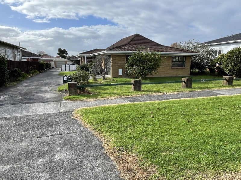 1/14 Paton Avenue, Papatoetoe, Auckland - Carousel 1