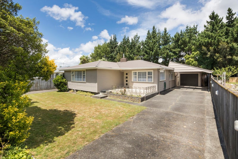 51 Honore Drive, Linton, Palmerston North - Carousel 1